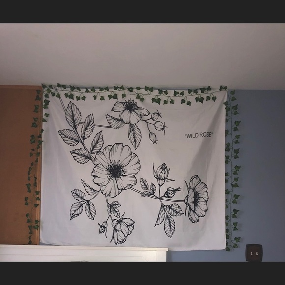 Wild Rose Tapestry - Picture 2 of 2
